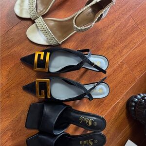 Michaels Black and Gold Heels Sleek Design